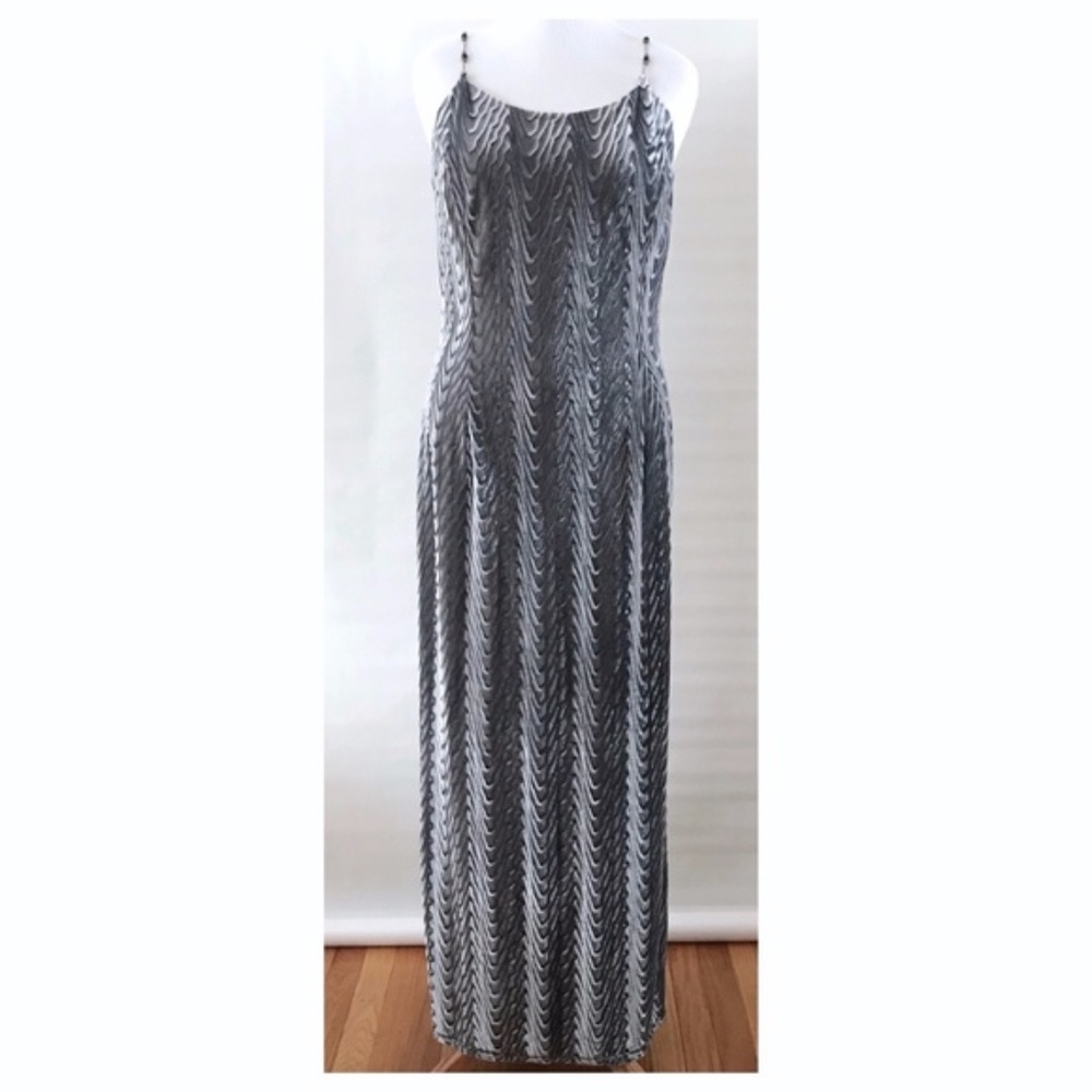 Scott McClintock Grey Silver Stretch Velvet Gown